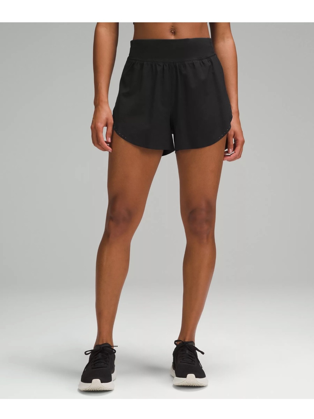 Black Fast and Free Reflective High-Rise Classic-Fit Short 3”